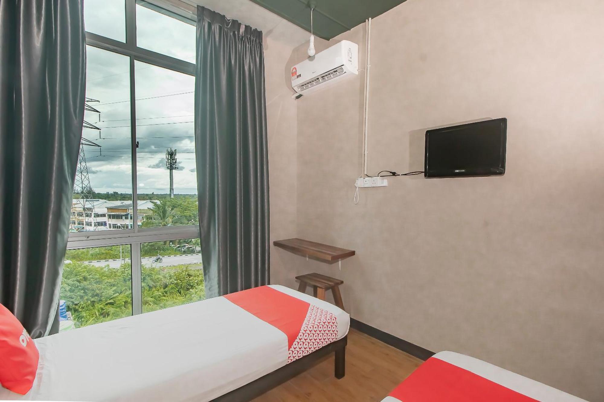 Oyo 90094 Hi Inn 3 Sibu Exterior photo